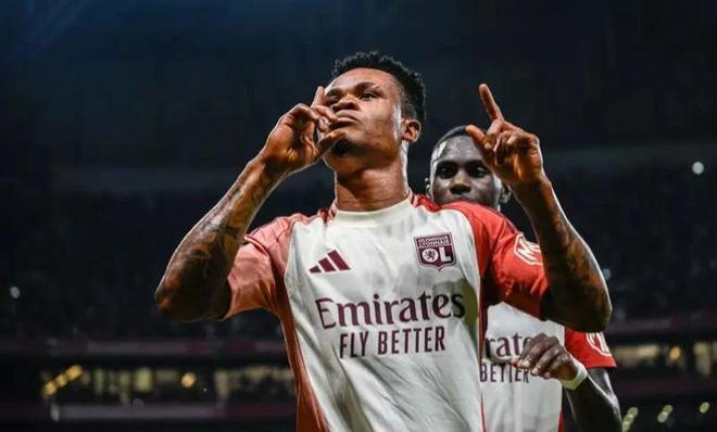 防守端紧逼 防守端紧逼