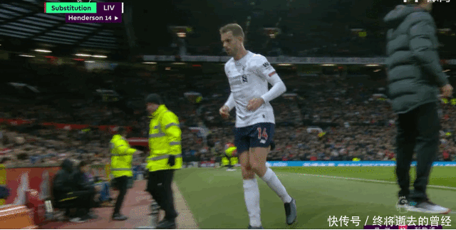 侧身翻滚时 侧身翻滚时